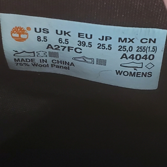 Timberland Logo Embroidered Brown Winter Boot - Picture 8 of 8